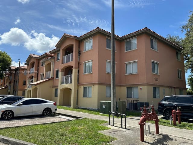 17602 NW 25th Avenue 304, Miami Gardens, FL 33056