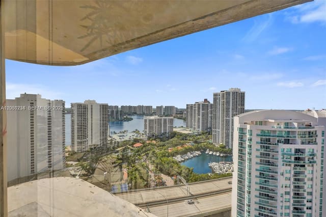 19355 Turnberry Way 26E, Aventura, FL 33180