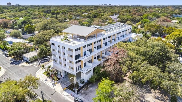 3335 Thomas Avenue 203, Miami, FL 33133