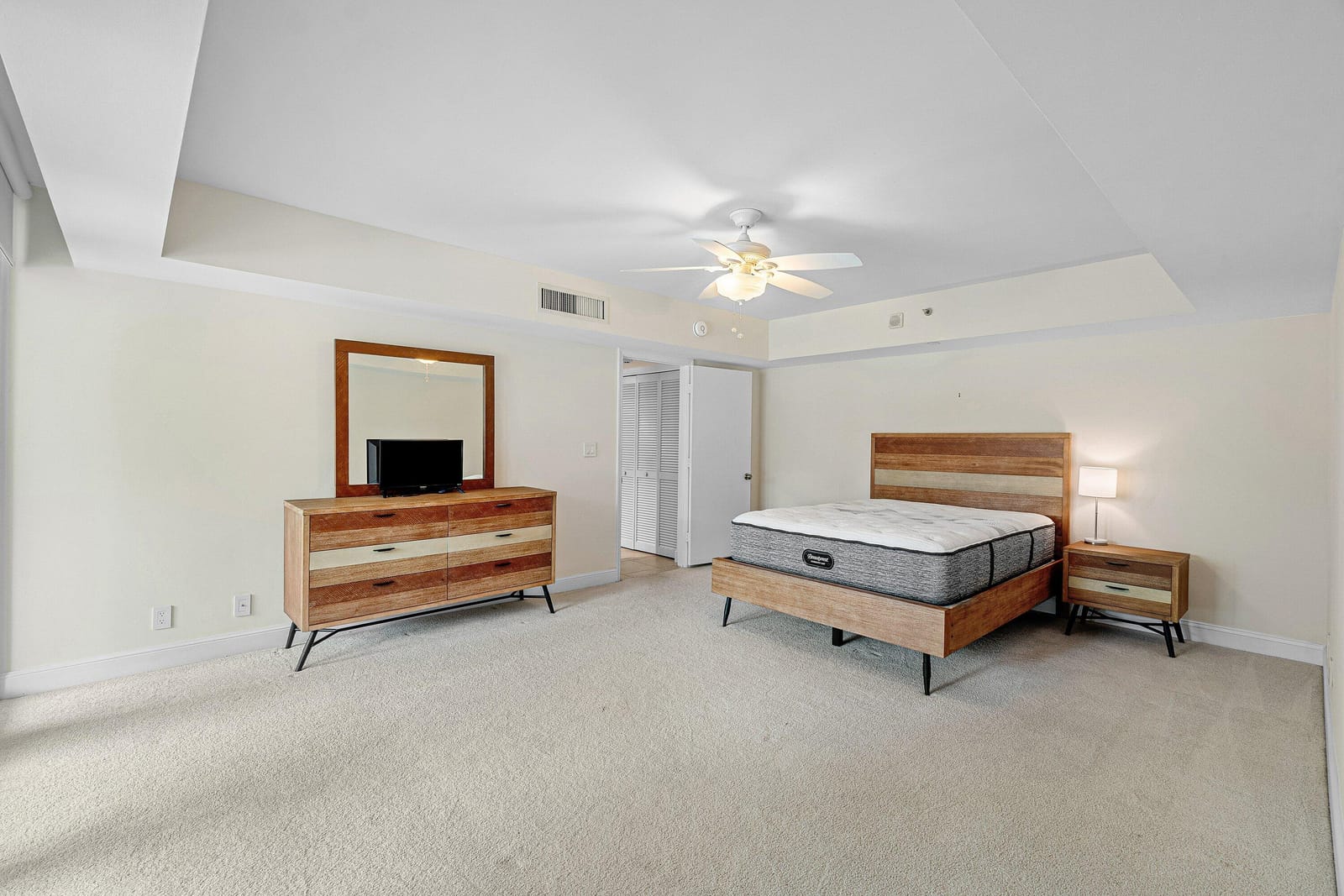 100 SE 5th Avenue 216 — photo 12