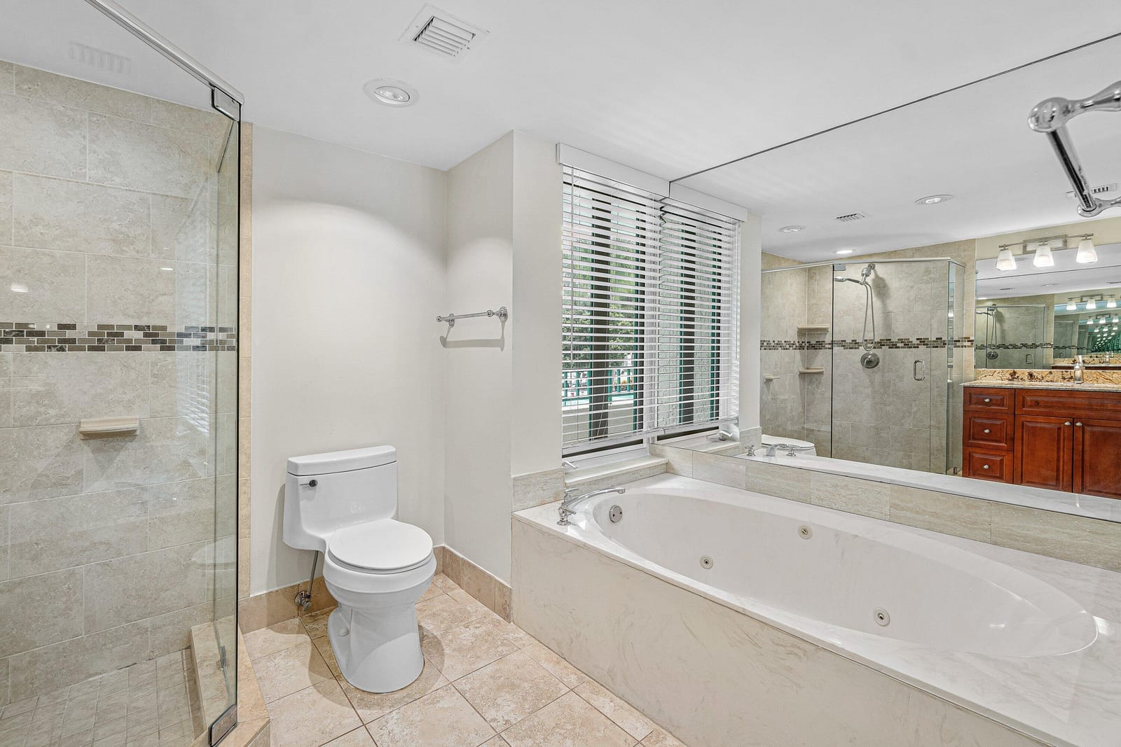 100 SE 5th Avenue 216, Boca Raton, FL 33432 photo 18
