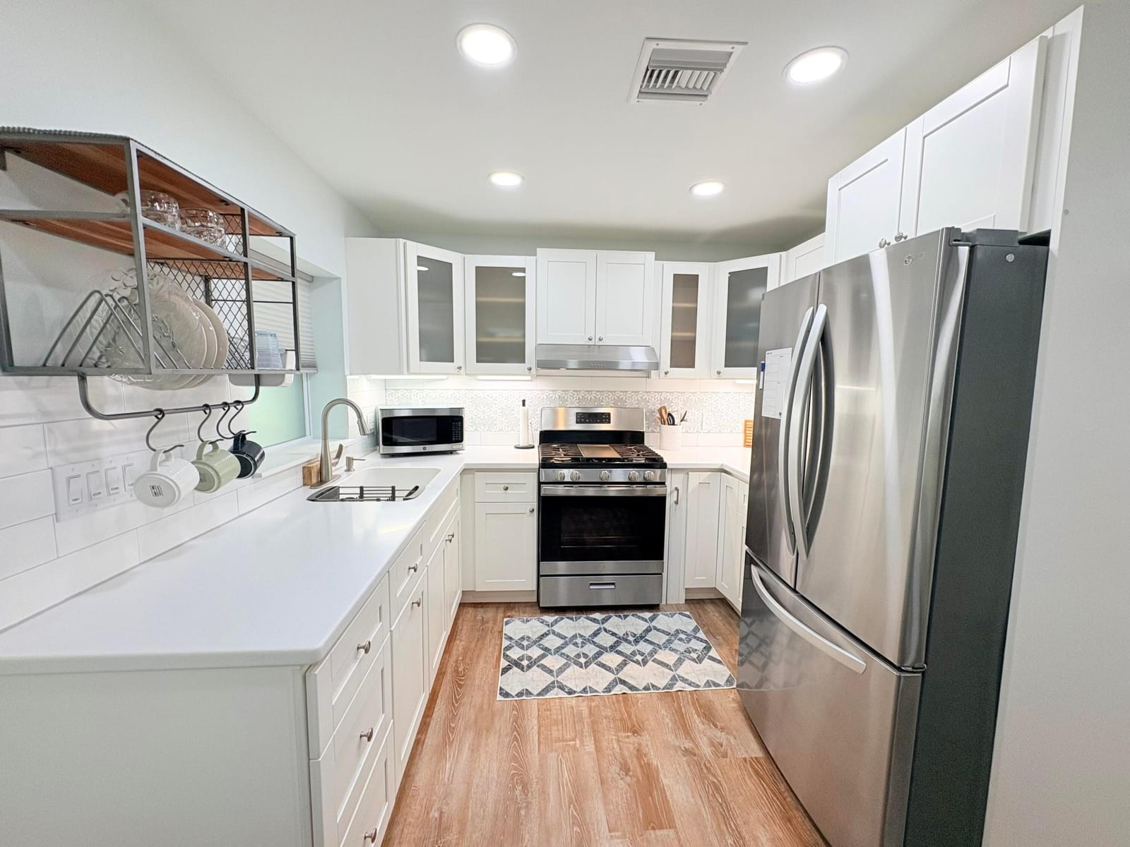 1728 SW 8TH Street — photo 7