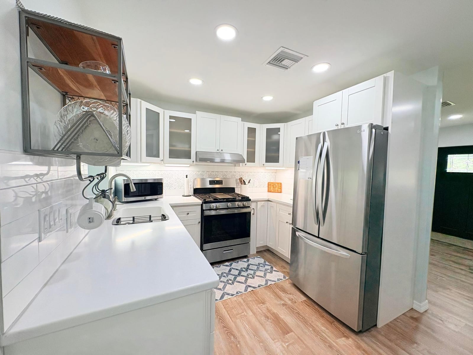 1728 SW 8TH Street — photo 8