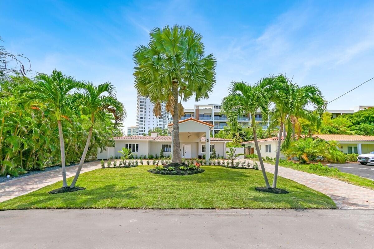 3025 CENTER Avenue, Fort Lauderdale, FL 33308 photo 3