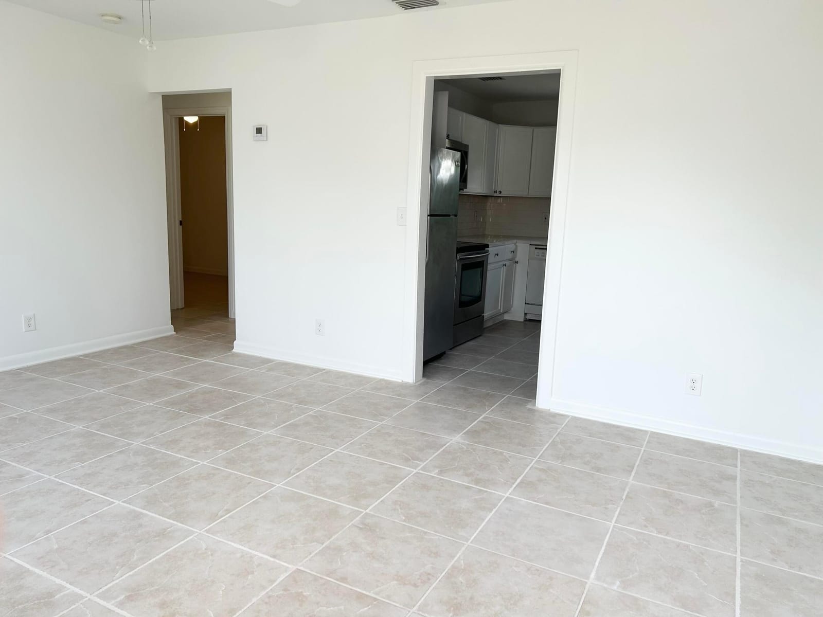 614 42nd Street — photo 8