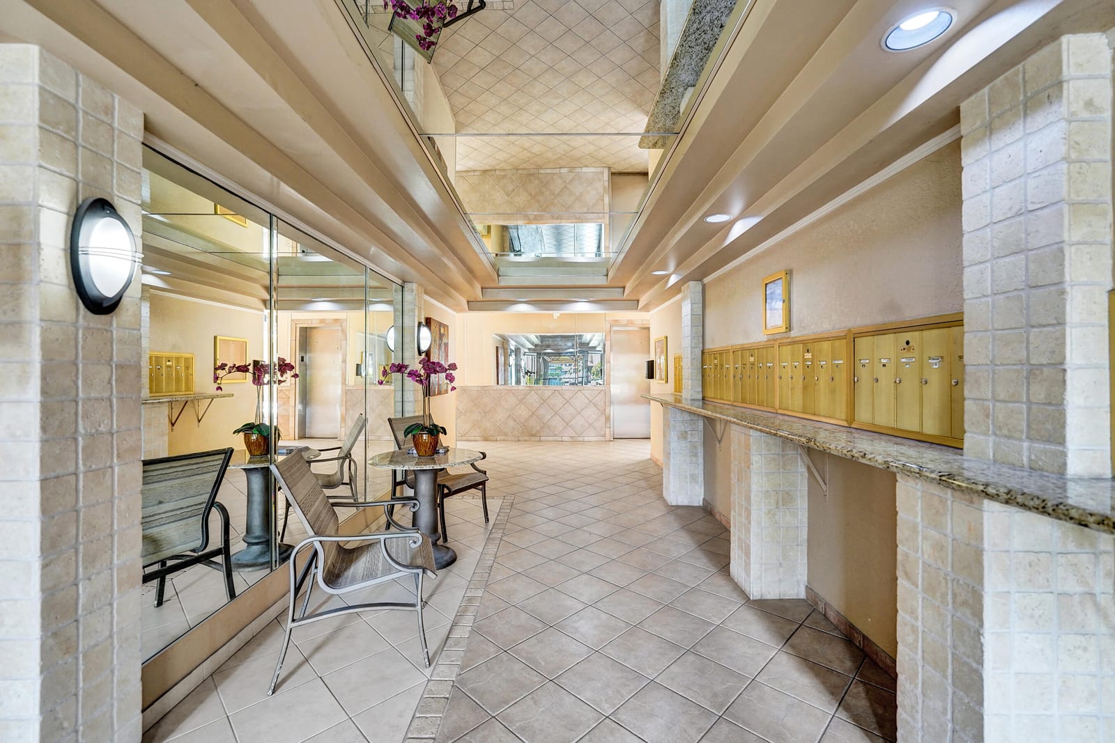 4000 N HILLS Drive 35, Hollywood, FL 33021 photo 9