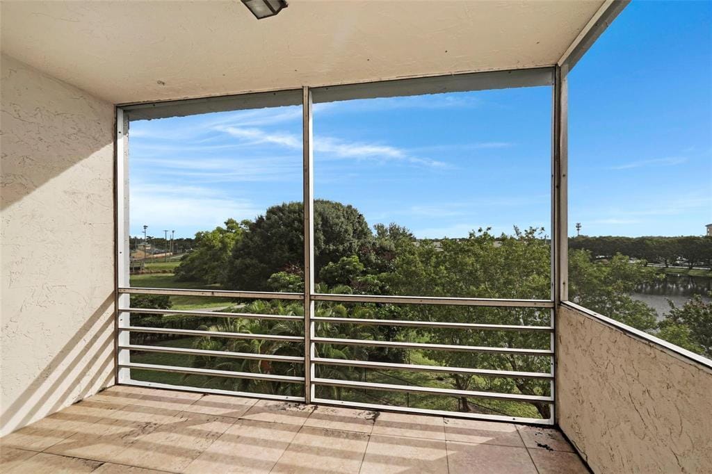 7500 NW 30th Place 402, Sunrise, FL 33313 photo 11