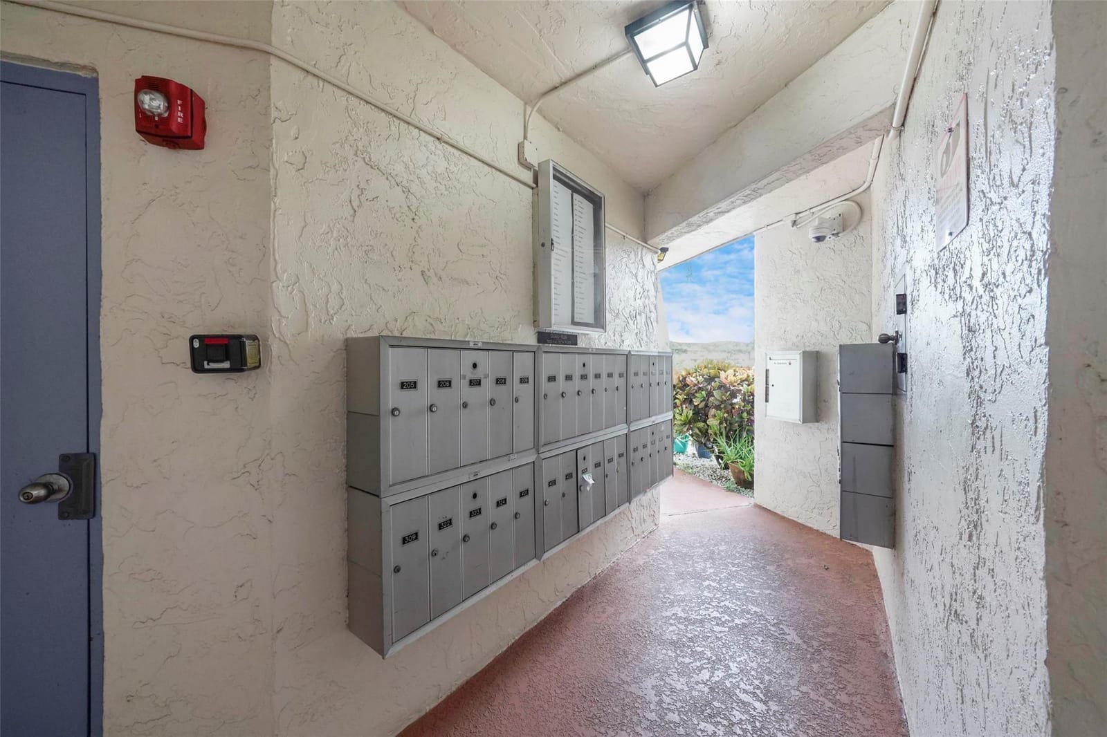 7500 NW 30th Place 402, Sunrise, FL 33313 photo 13