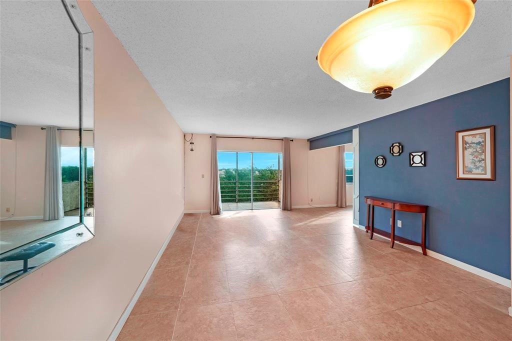7500 NW 30th Place 402, Sunrise, FL 33313 photo 5