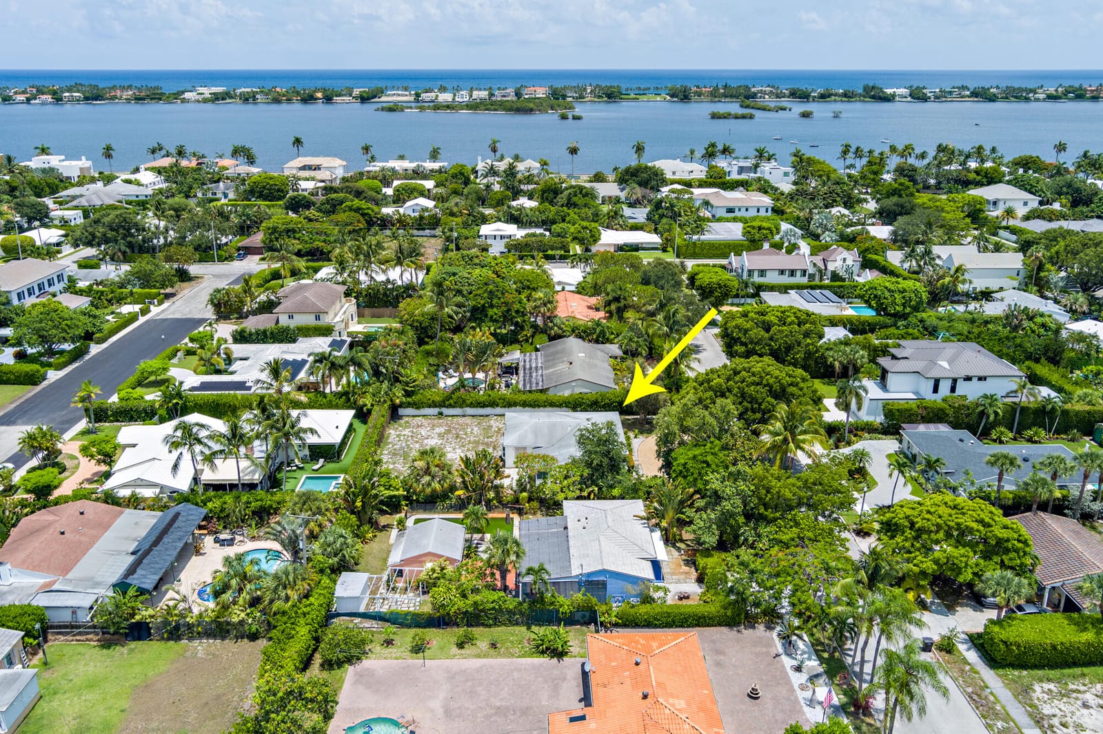 Pending home at 223 Ashworth Street, West Palm Beach, FL 33405
