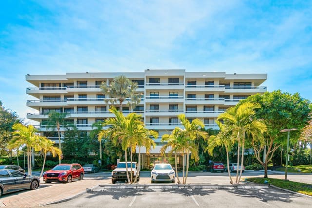 23200 Camino Del Mar 604, Boca Raton, FL 33433