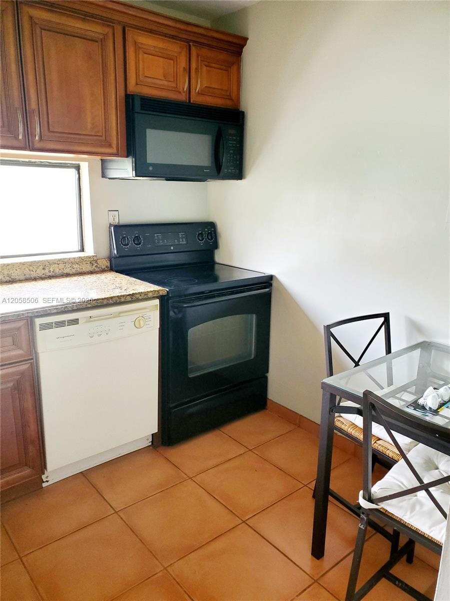 17021 N Bay Road 618, Sunny Isles Beach, FL 33160 photo 8