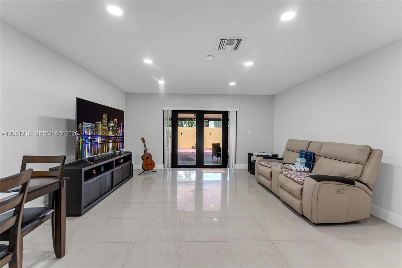 8612 SW 148th Place, Miami, FL 33193 photo 5