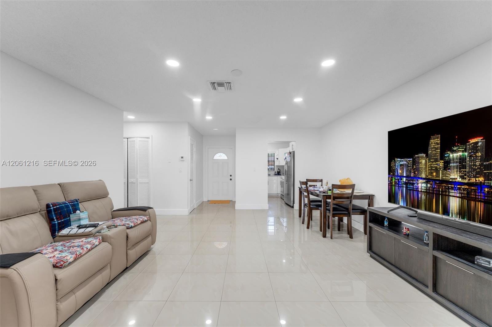 8612 SW 148th Place, Miami, FL 33193 photo 6