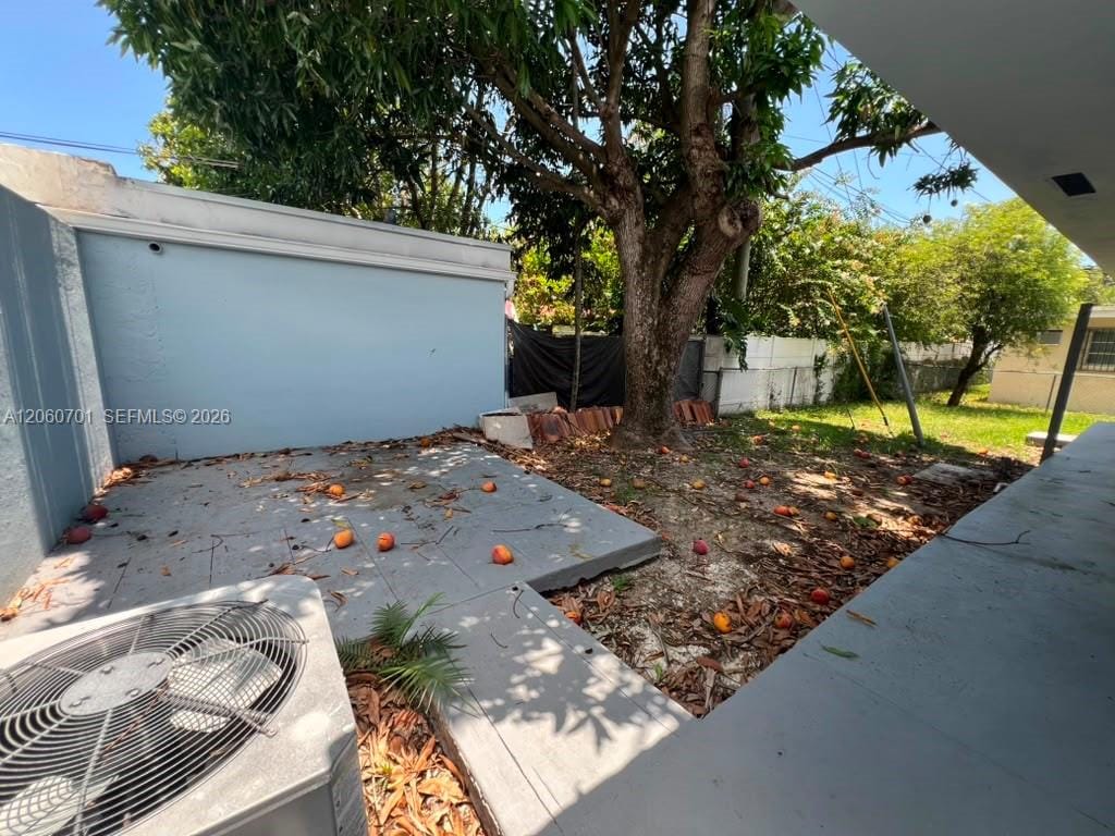 1239 SW 22nd Avenue 1239 — photo 12