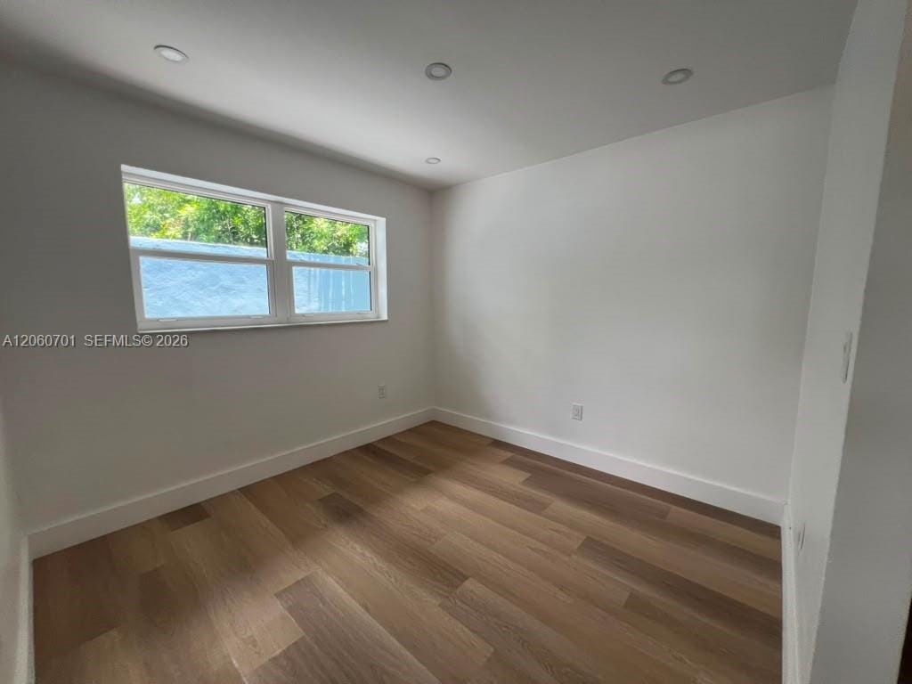 1239 SW 22nd Avenue 1239 — photo 3