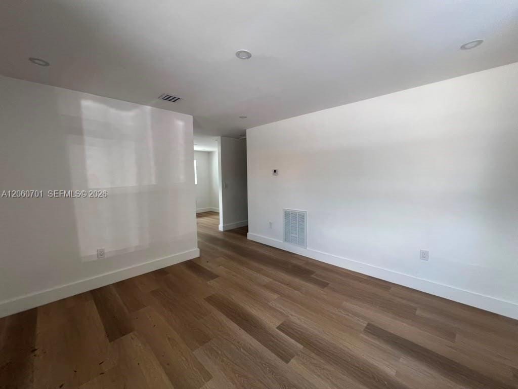1239 SW 22nd Avenue 1239 — photo 4