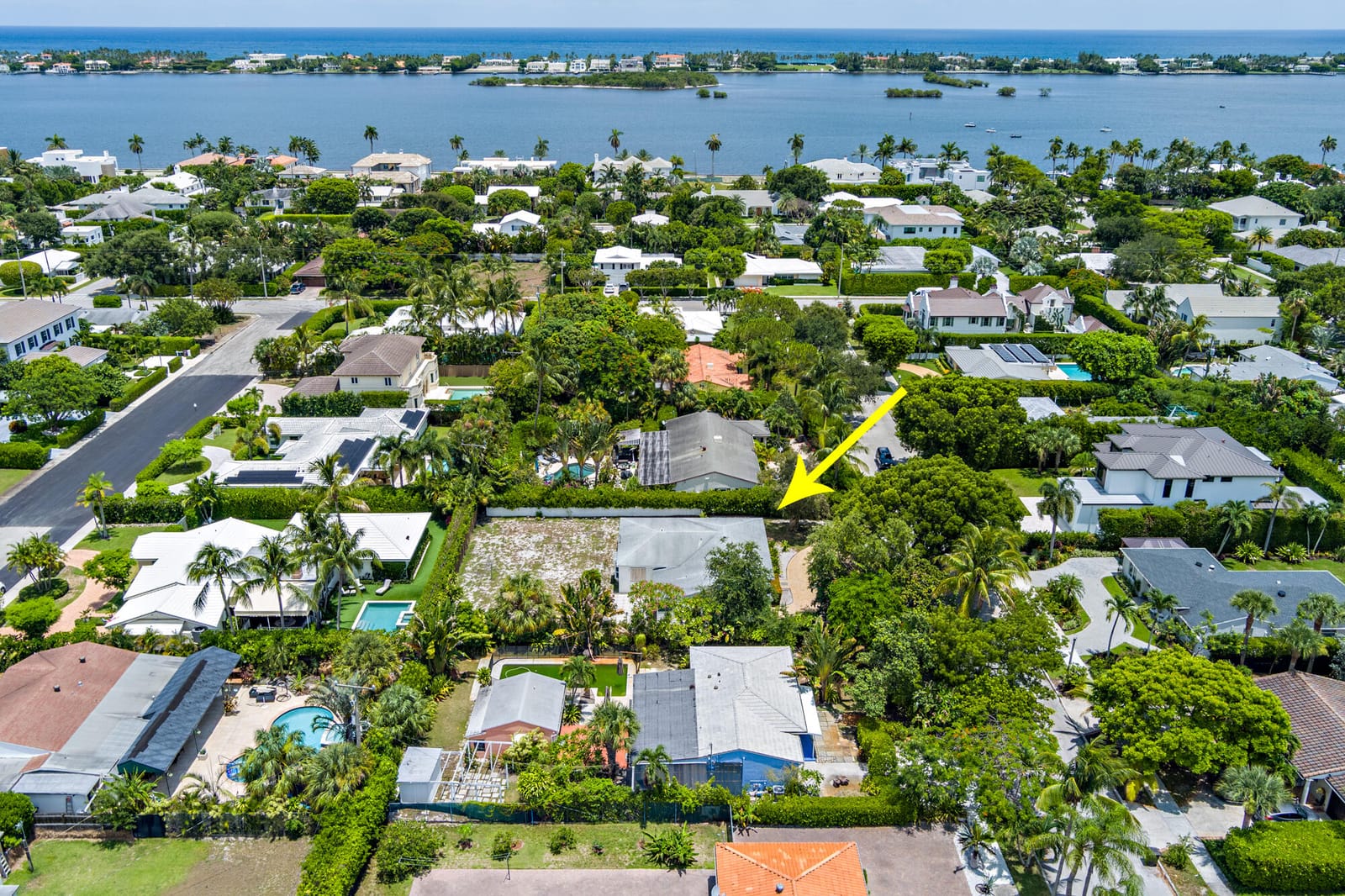 Pending home at 223 Ashworth Street, West Palm Beach, FL 33405