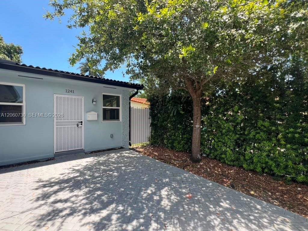 1239 SW 22nd Avenue 1241 — photo 5