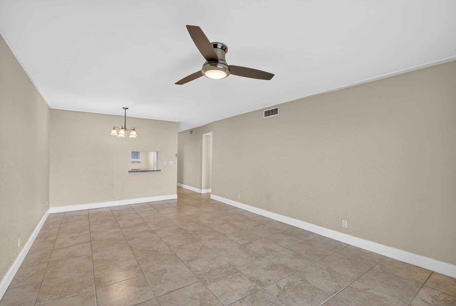 2615 NE 1ST Court 312, Boynton Beach, FL 33435 photo 16