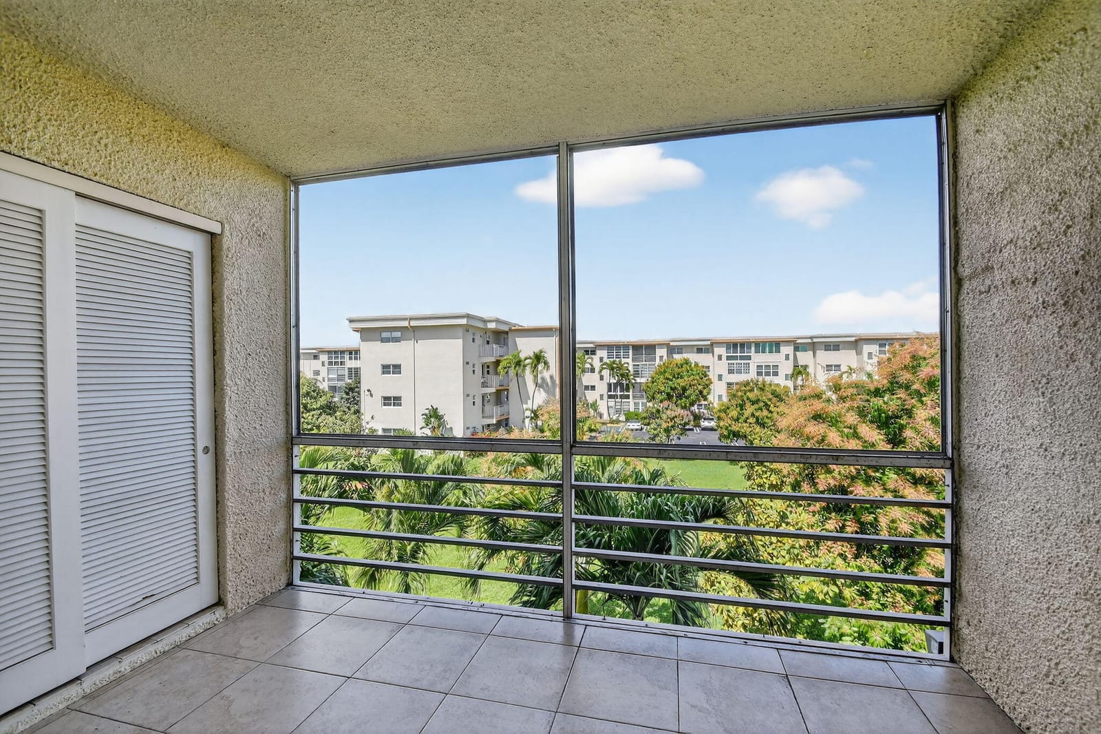 2615 NE 1ST Court 312, Boynton Beach, FL 33435 photo 17