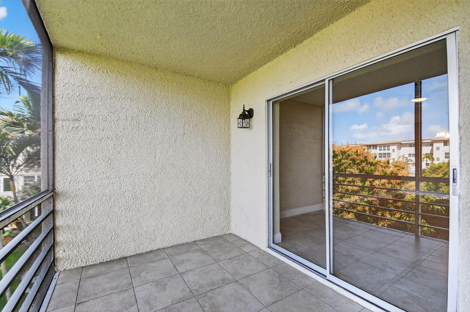 2615 NE 1ST Court 312, Boynton Beach, FL 33435 photo 19