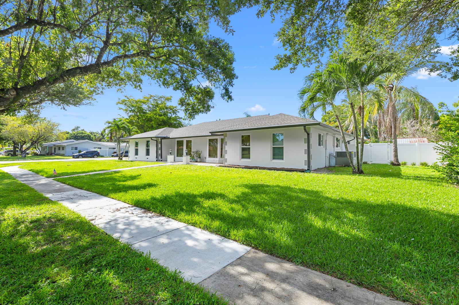 Pending home at 7381 NW 9TH Street, Plantation, FL 33317