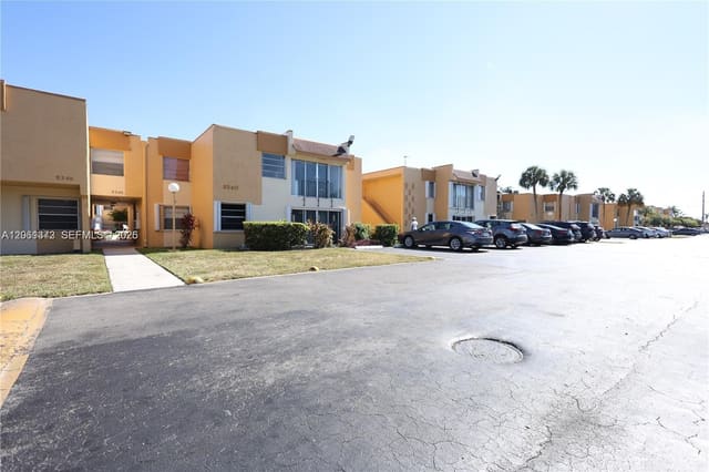 9340 W Flagler Street 104B, Miami, FL 33174