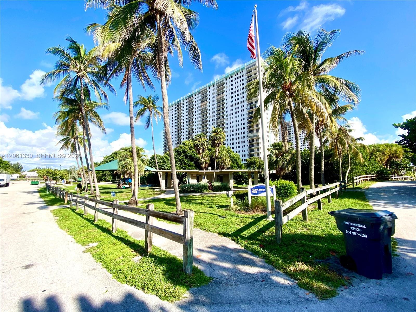 1504 S Surf Road 65, Hollywood, FL 33019 photo 8