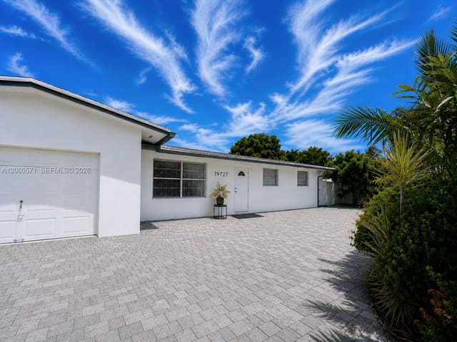 19727 SW 118th Place, South Miami Heights, Miami, FL