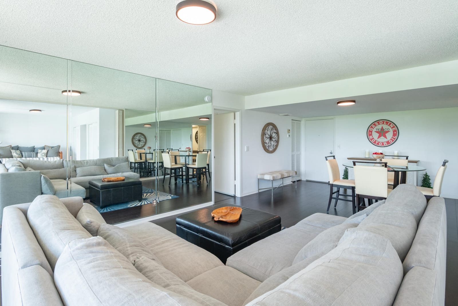 2400 PRESIDENTIAL Way 302 — photo 4