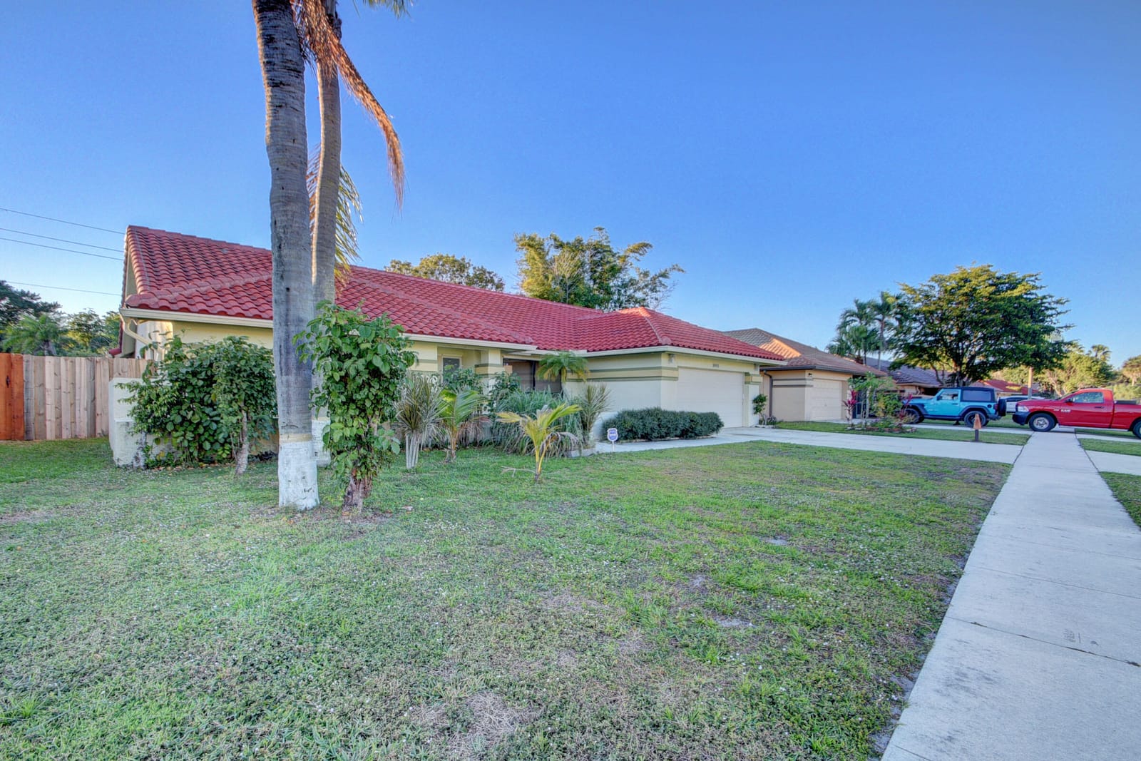 9697 MAJESTIC Way — photo 4