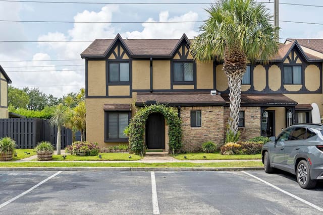 9184 NW 44TH Court, sold in Springtree Lakes, Sunrise, FL