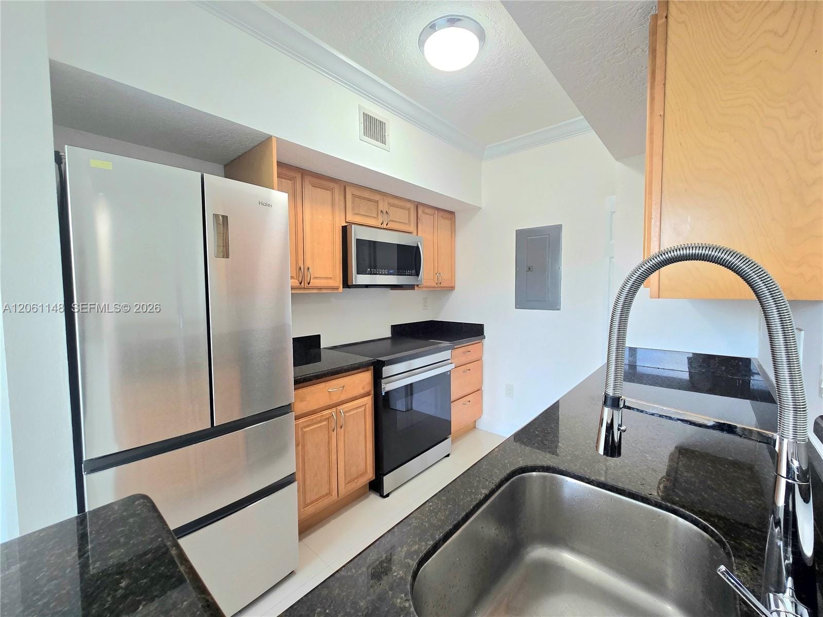 11600 SW 2nd Street 18104 — photo 5