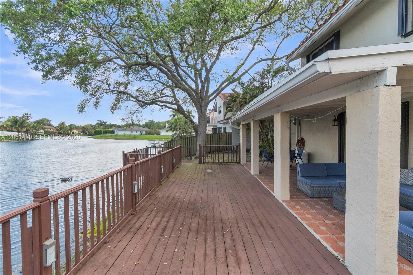 2905 Begonia Way — photo 3