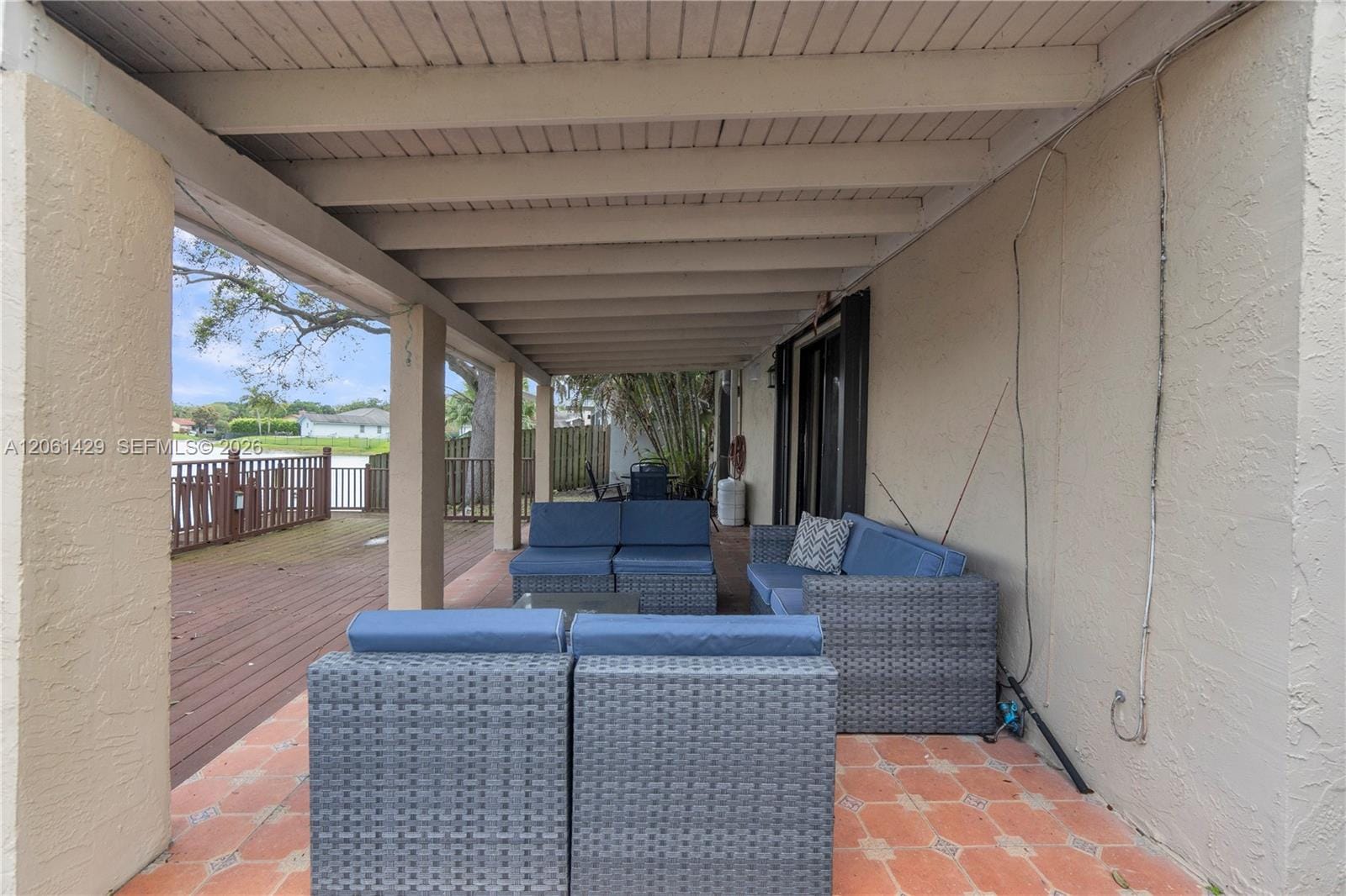 2905 Begonia Way — photo 4
