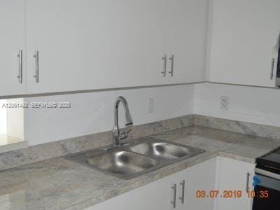 5625 W 20th Avenue 113, Hialeah, FL 33012 photo 6