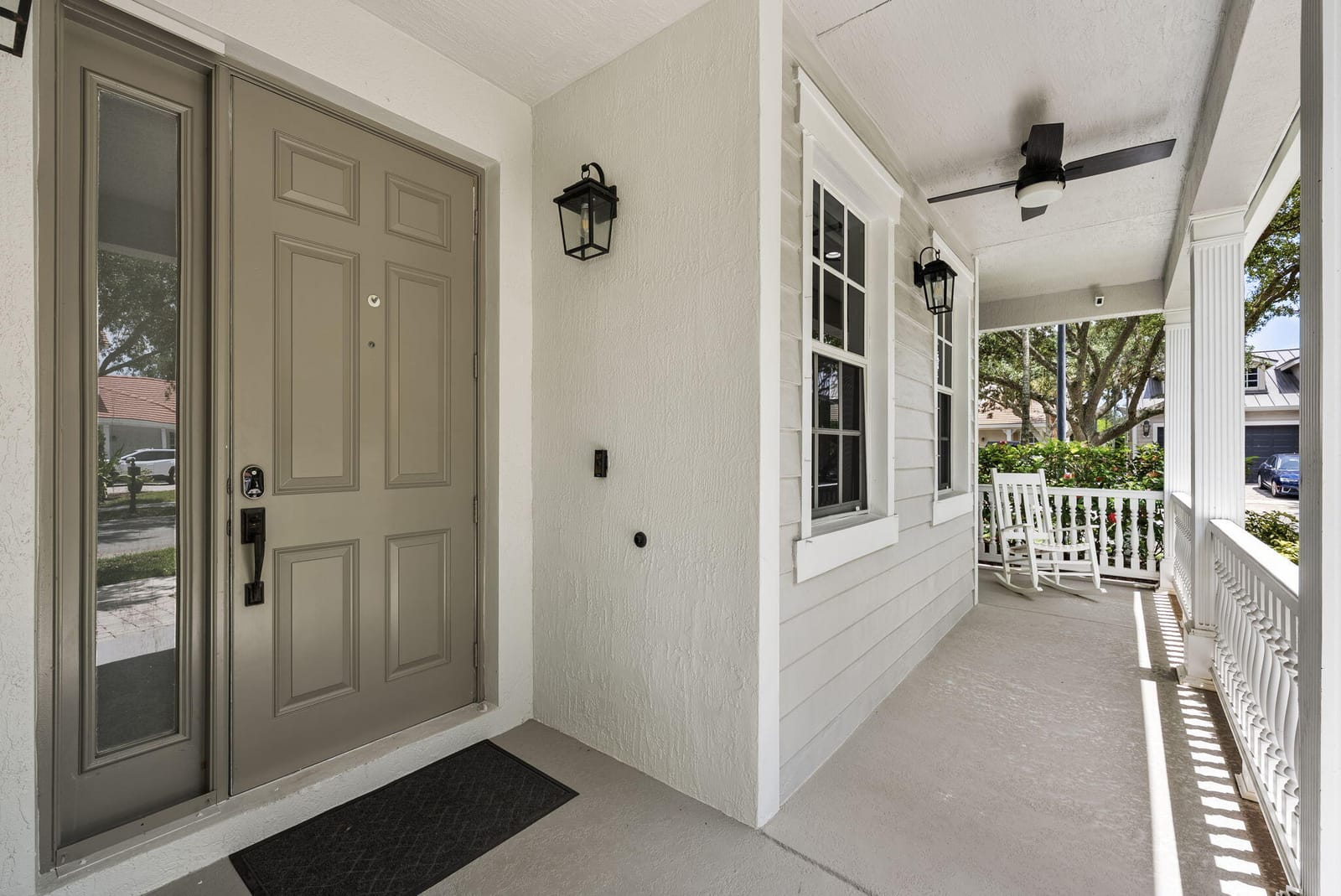 4762 VILLAGE Way — photo 3