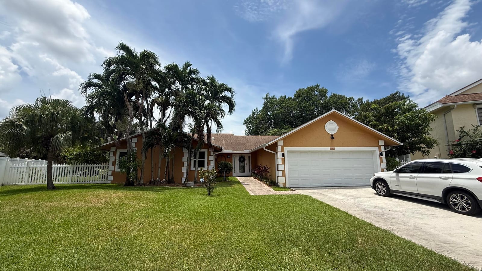 1526 Cormorant Road — photo 2