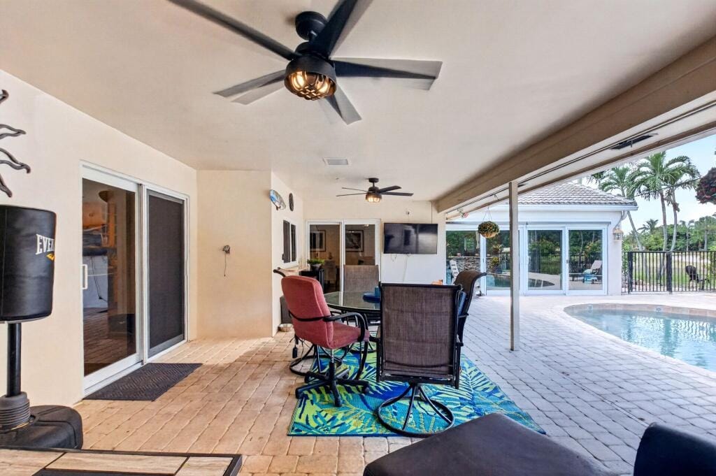 244 Walton-Heath Drive, Atlantis, FL 33462 photo 11