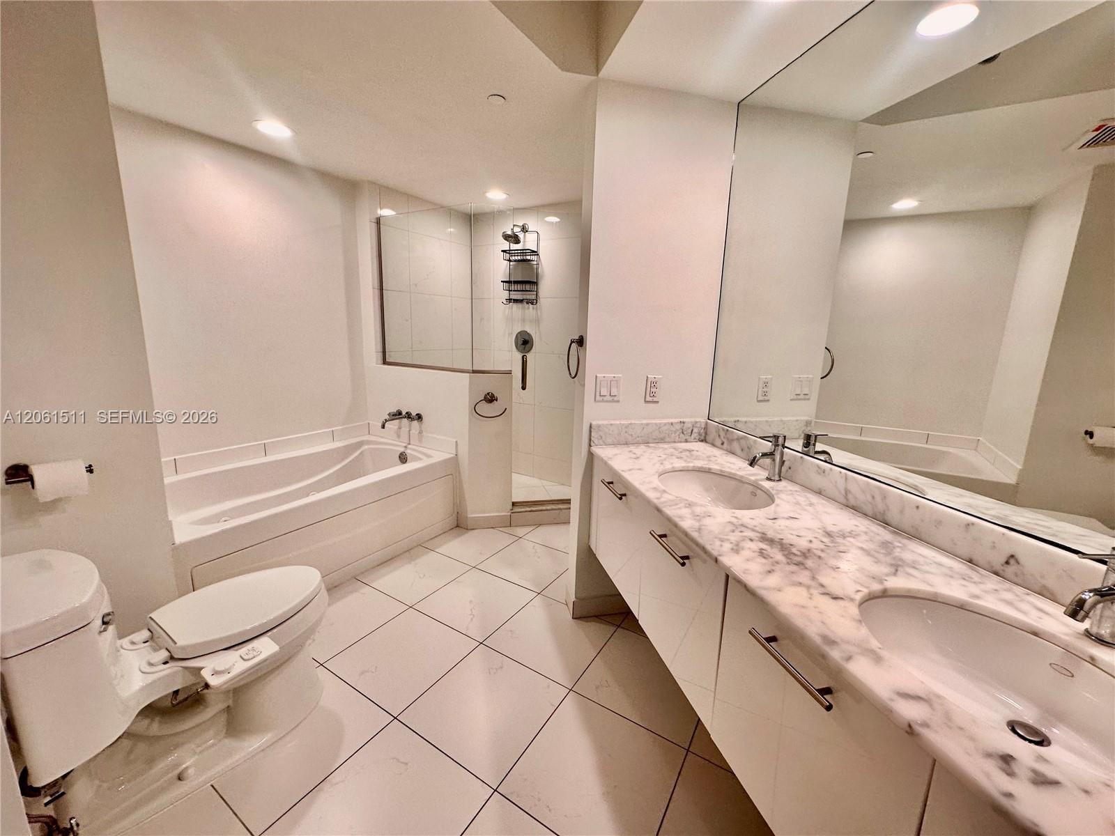 500 Brickell Avenue 2407, Miami, FL 33131 photo 15