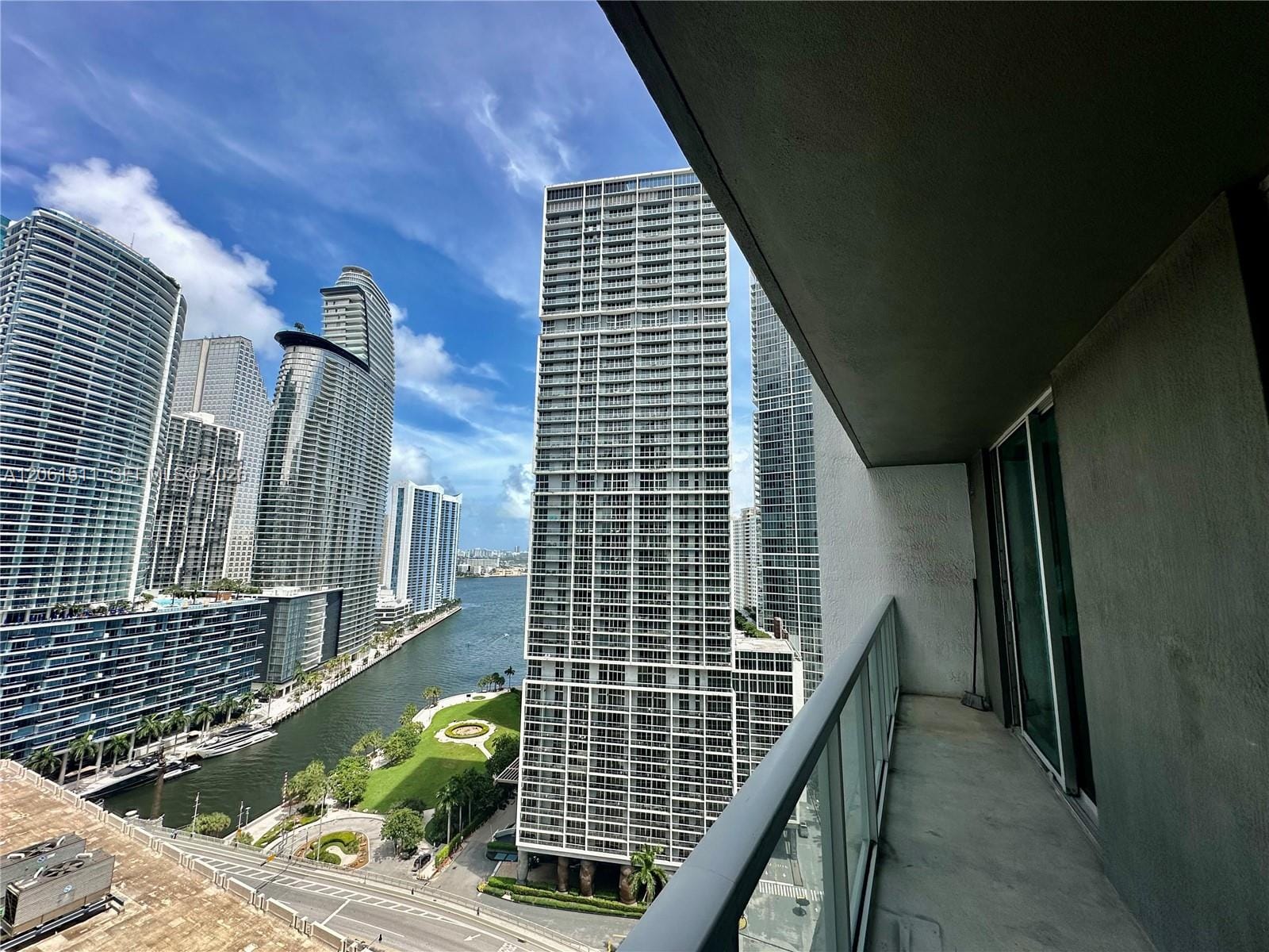 500 Brickell Avenue 2407, Miami, FL 33131 photo 3