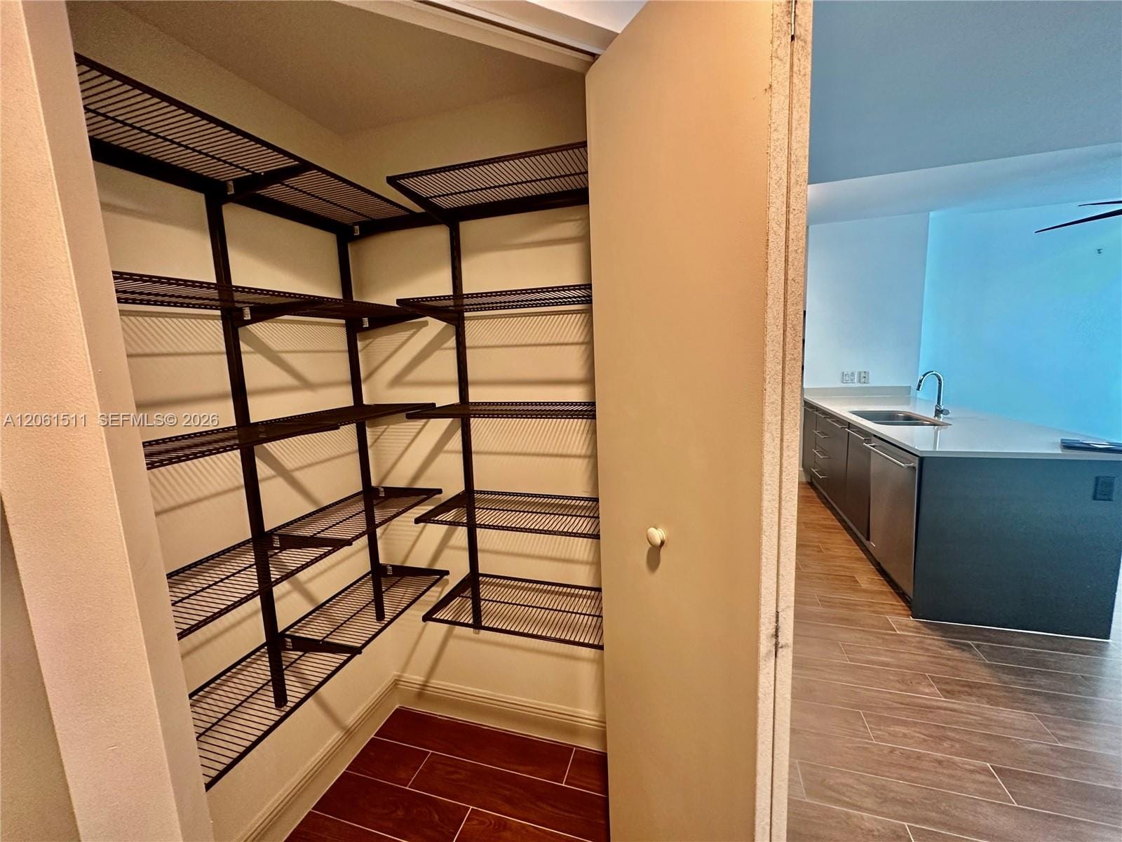 500 Brickell Avenue 2407, Miami, FL 33131 photo 8