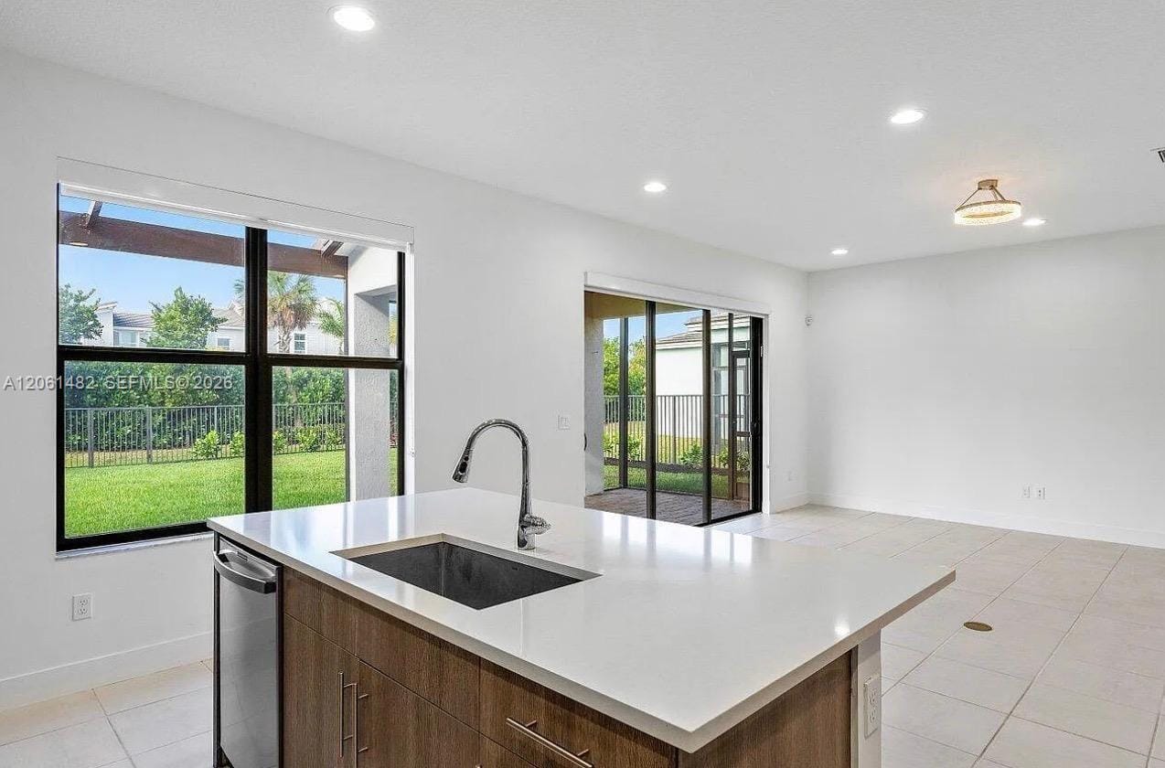 5485 Starfish Road — photo 4