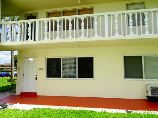 221 N Norwich J, sold in Norwich Condo, West Palm Beach, FL