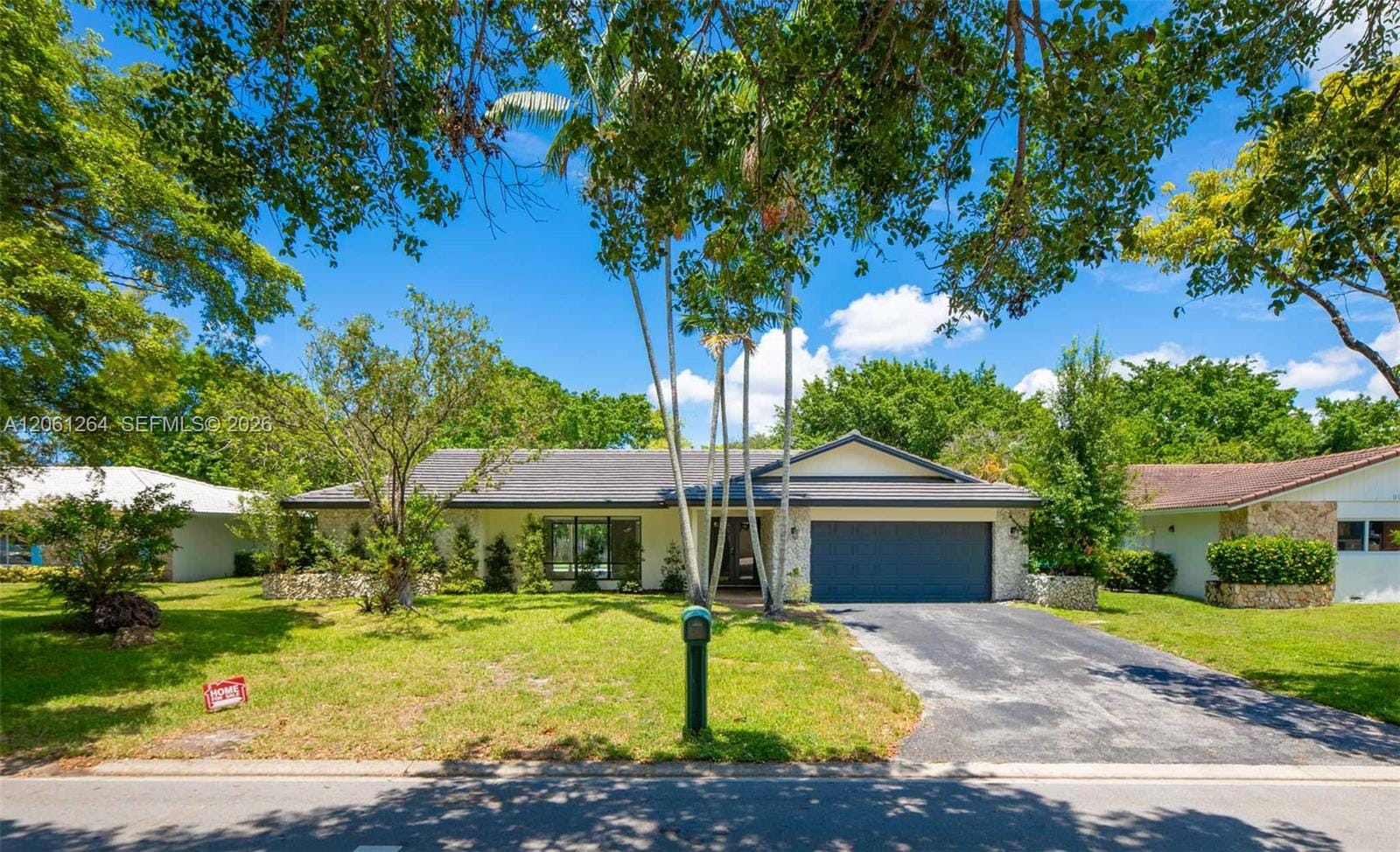 Pending home at 9939 NW 19th Street, Coral Springs, FL 33071