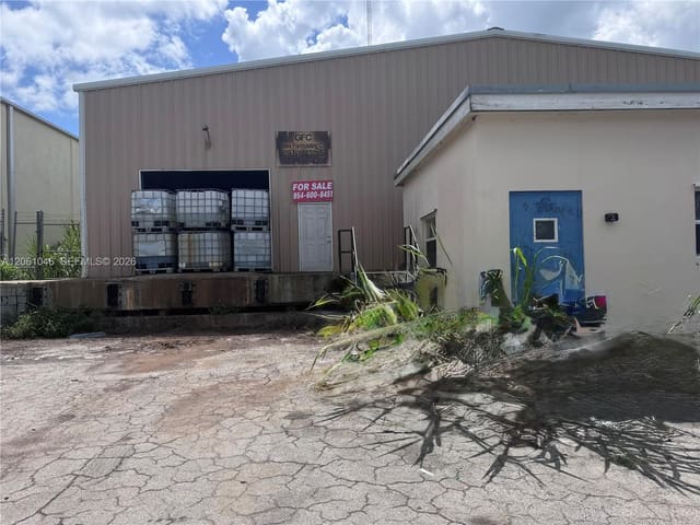 909 NW 13th Street, Belle Glade, FL 33430