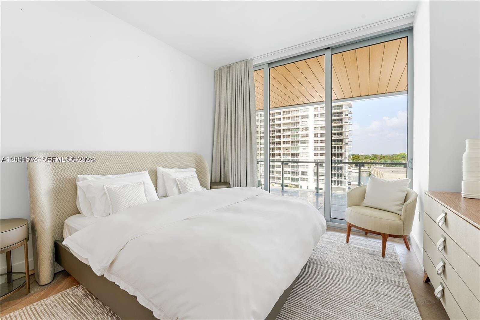 5775 Collins Avenue 704 — photo 5