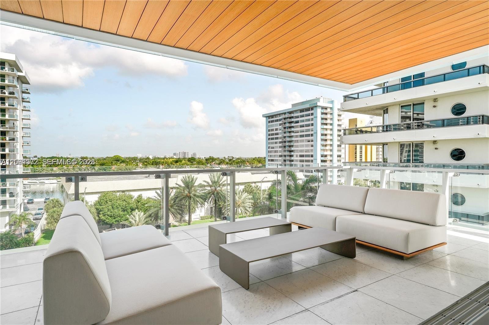 5775 Collins Avenue 704 — photo 10