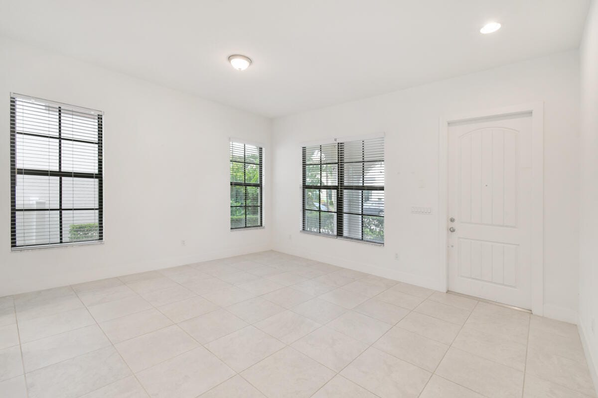 13351 Machiavelli Way — photo 3